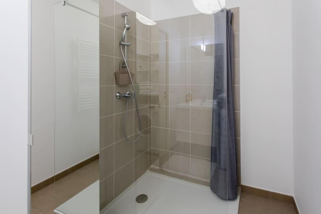 L17 Arenas Suite 3 Balconies 5Mins To The Sea Nice Exterior photo