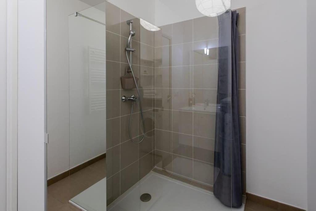 L17 Arenas Suite 3 Balconies 5Mins To The Sea Nice Exterior photo